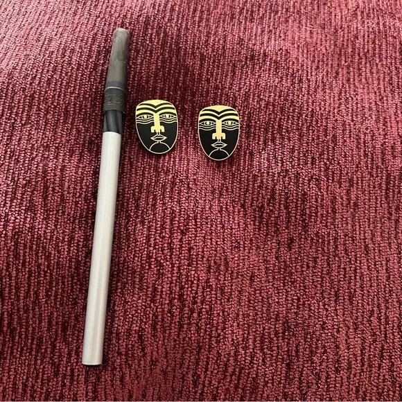 Laurel Burch Artistic Face Design Earrings - Picture 7 of 7